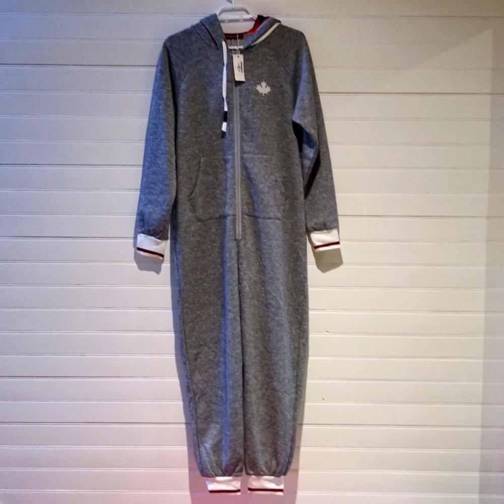 NWT Unisex Teen/Adult Onsie by Head North